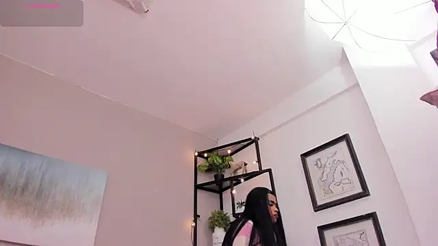 Briana Wells  online show from June 2026 12:37:01 PM