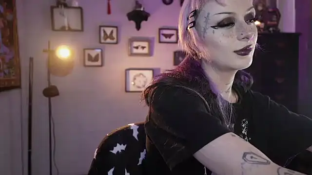 insania 9999  online show from April 2026 07:37:02 PM