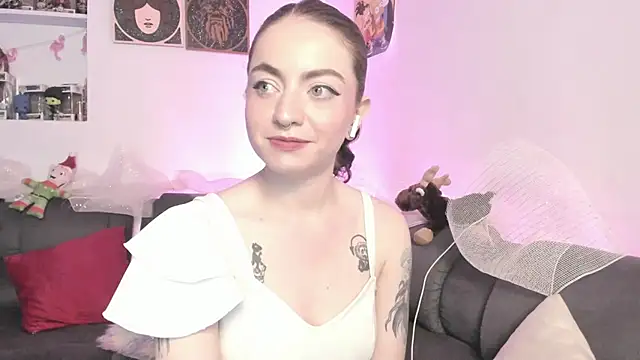 Agathaks online show from December 2025 11:23:01 PM