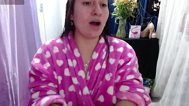 Snapshot of lorenpearx chatting on January 2026 09:09:01 PM lorenpearx online show from January 2026 09:09:01 PM