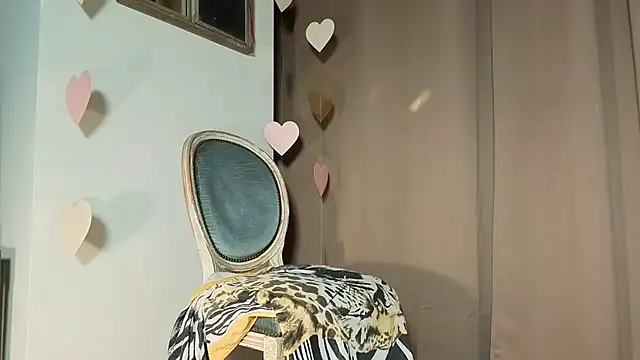 Lola Belgium online show from March 2026 06:50:01 AM