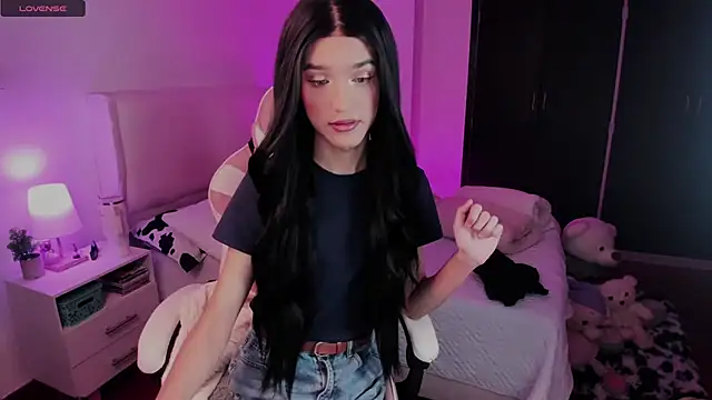 Ainhoads online show from November 2025 12:48:02 PM