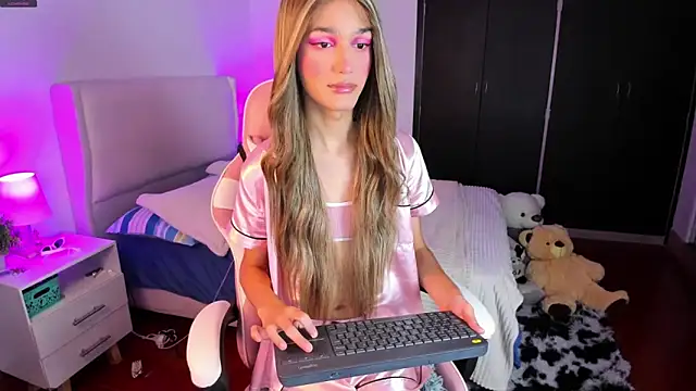 Ainhoads online show from April 2026 08:45:02 AM