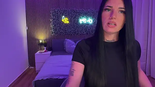 LizaRoxx online show from May 2026 09:33:02 PM