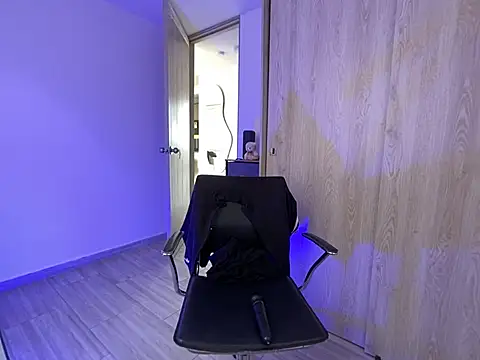 Anny Moore09 online show from March 2026 03:50:01 PM