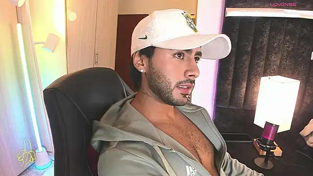 ItsMeEros online show from April 2026 11:39:02 PM