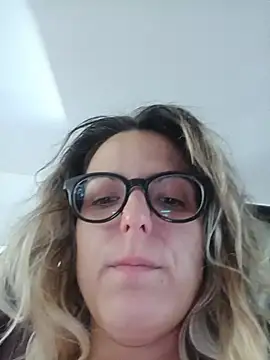 dolcehelena993 online show from July 2026 02:30:02 PM