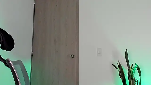  jamesleandros1 online show from February 2026 03:13:01 AM