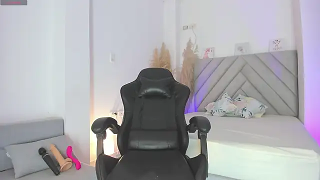 perlacobre999 online show from February 2025 01:08:01 PM