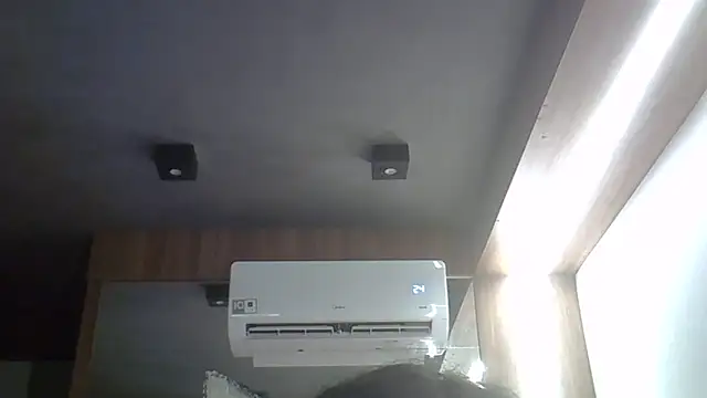 Skinny-Kitten online show from April 2026 04:07:02 AM