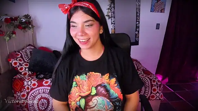 victoriaasaenz  online show from June 2026 12:49:01 AM
