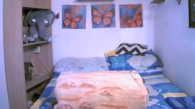 ChiaraFioree online show from April 2026 09:06:02 PM