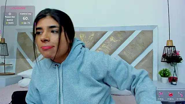 ZiaCalifa online show from March 2026 10:54:02 AM