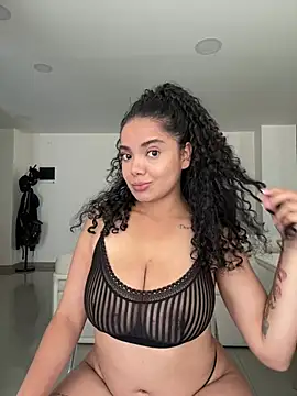 Mariecurl online show from March 2026 06:05:02 PM