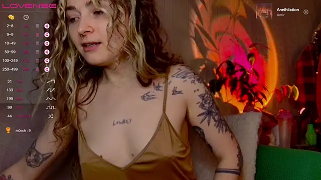 IttyKitty online show from April 2026 12:24:01 AM