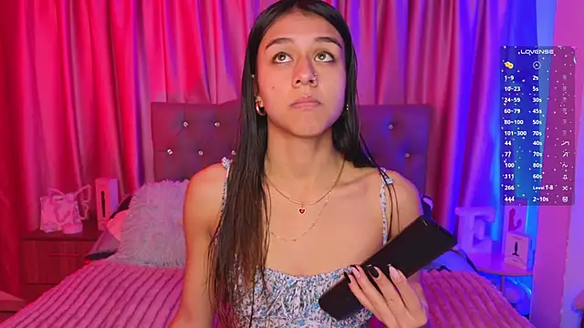 Emiily Scott1 online show from April 2026 07:34:02 PM