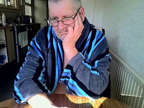 daddyflash online show from March 2025 09:28:01 AM