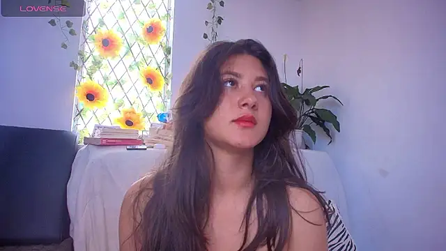 kisstarxxx online show from January 2026 08:33:01 PM