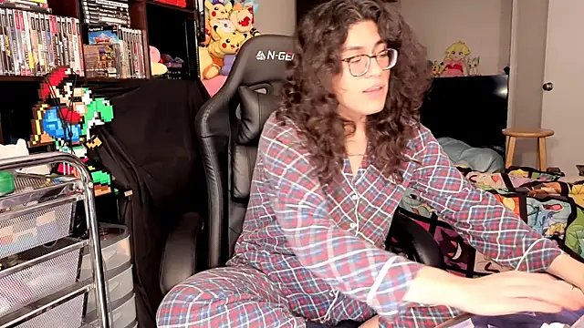 ShinyCherub online show from April 2026 03:16:01 PM