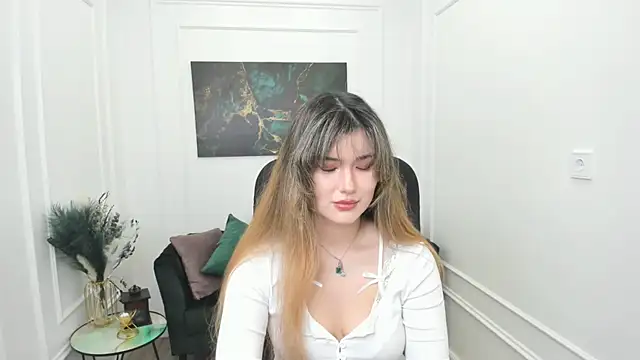 AnneTLi online show from April 2026 03:46:01 AM