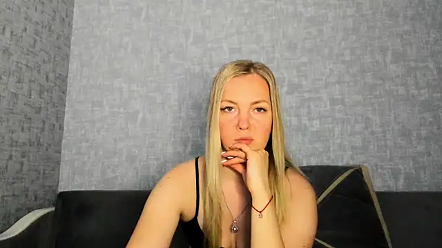 Snapshot of iam_Venus chatting on May 2026 03:28:02 PM iam Venus online show from May 2026 03:28:02 PM