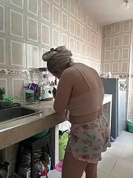 Celestedubois online show from November 2025 06:51:01 PM