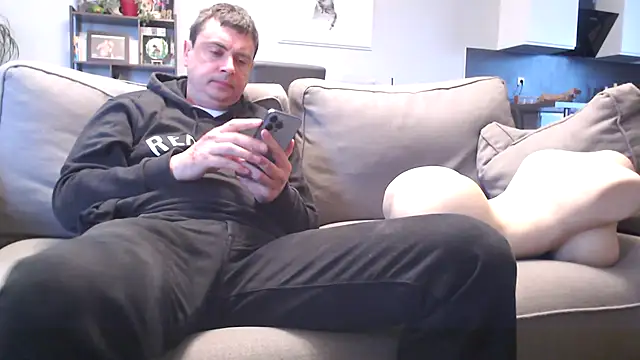 freddy0222222 online show from May 2026 06:30:01 AM