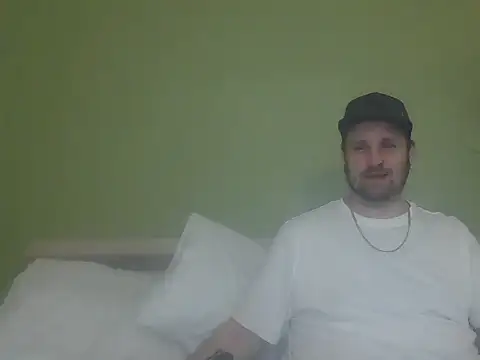 Snapshot of BlueEyedGuyPNW chatting on April 2026 07:53:01 PM BlueEyedGuyPNW online show from April 2026 07:53:01 PM