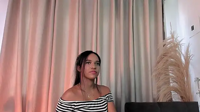 Tina Rouse2 online show from February 2026 04:52:02 PM