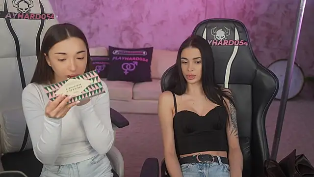 Jasmine Flow online show from April 2026 07:33:02 AM