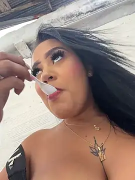 Luisa Fernandaa online show from April 2026 09:52:01 PM