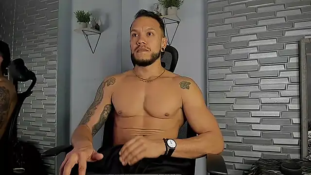 ARON TAYLER01 online show from January 2026 10:31:01 AM