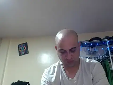 Snapshot of alphaswitchard chatting on December 2024 01:06:01 AM alphaswitchard online show from December 2024 01:06:01 AM