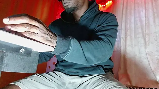 angel bonbom online show from February 2026 10:06:01 PM