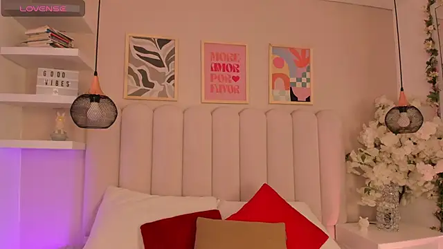 cute  cherry  online show from February 2026 08:24:01 PM