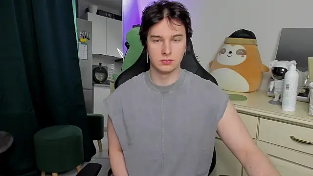 Vincent Strong online show from April 2026 09:15:01 AM