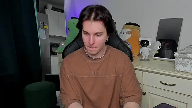 Vincent Strong online show from April 2026 09:44:01 AM