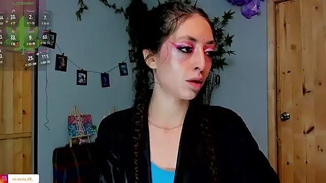 VickyJackson  online show from January 2026 05:59:02 PM