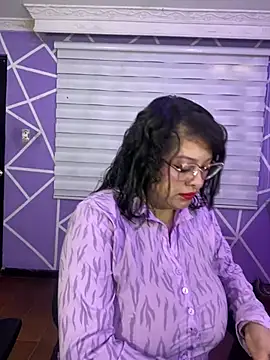 MiiaaJoness online show from July 2026 03:21:02 PM