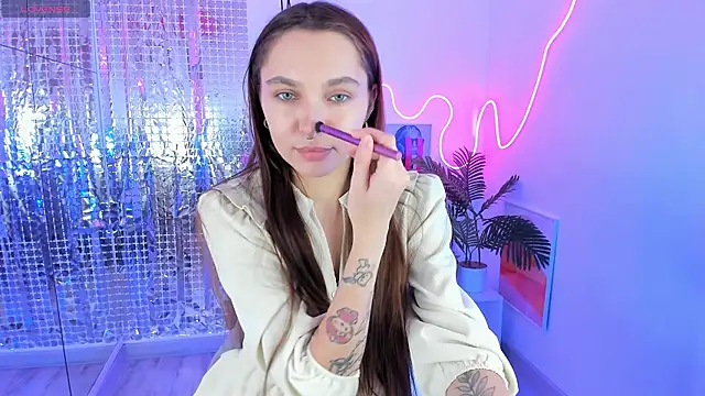 ChloeSunny online show from June 2026 01:59:01 PM