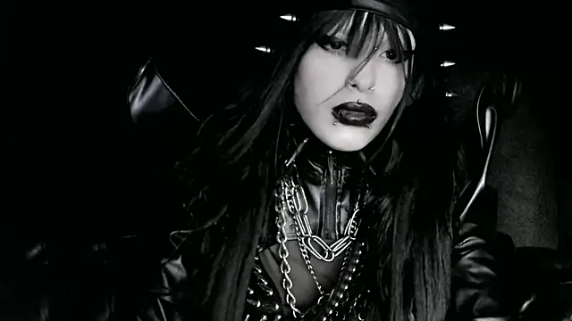 XXIOUX online show from March 2026 08:34:01 PM