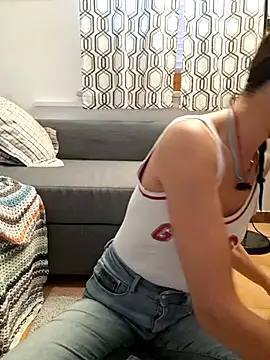 Silvia Zeno online show from July 2026 09:37:02 AM