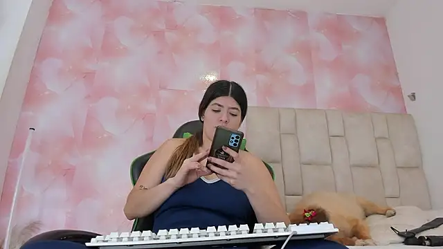 aida rose  online show from March 2026 10:38:01 PM