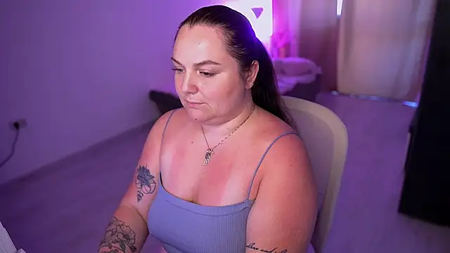 Snapshot of ameliaminkx chatting on June 2026 04:07:02 PM ameliaminkx online show from June 2026 04:07:02 PM