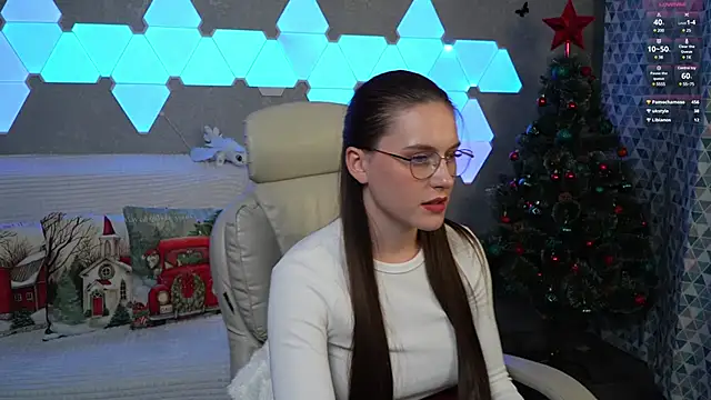 Snapshot of HarleyDeess chatting on December 2024 02:42:01 AM HarleyDeess online show from December 2024 02:42:01 AM