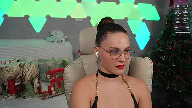 Snapshot of HarleyDeess chatting on December 2024 03:30:01 AM HarleyDeess online show from December 2024 03:30:01 AM