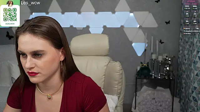 Snapshot of HarleyDeess chatting on January 2025 01:18:02 AM HarleyDeess online show from January 2025 01:18:02 AM