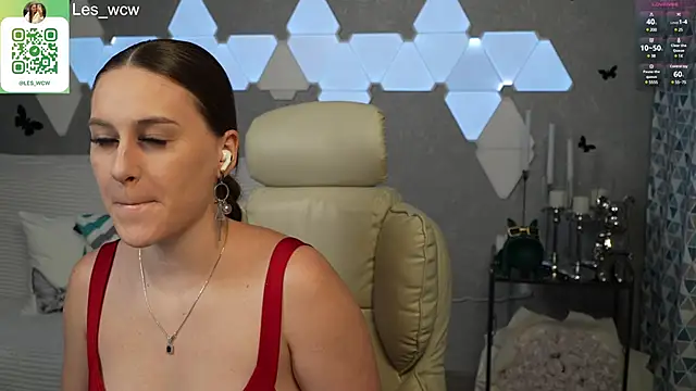 Snapshot of HarleyDeess chatting on January 2025 10:31:02 PM HarleyDeess online show from January 2025 10:31:02 PM