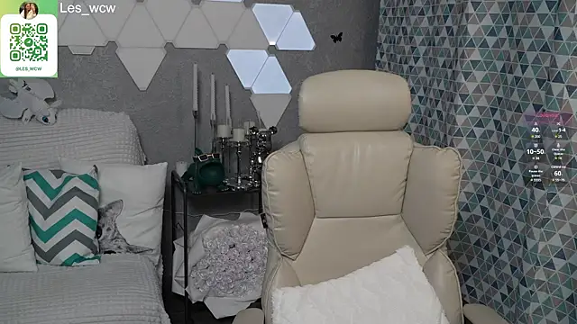 Snapshot of HarleyDeess chatting on March 2025 11:05:01 PM HarleyDeess online show from March 2025 11:05:01 PM