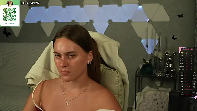 Snapshot of HarleyDeess chatting on September 2025 02:02:01 AM HarleyDeess online show from September 2025 02:02:01 AM